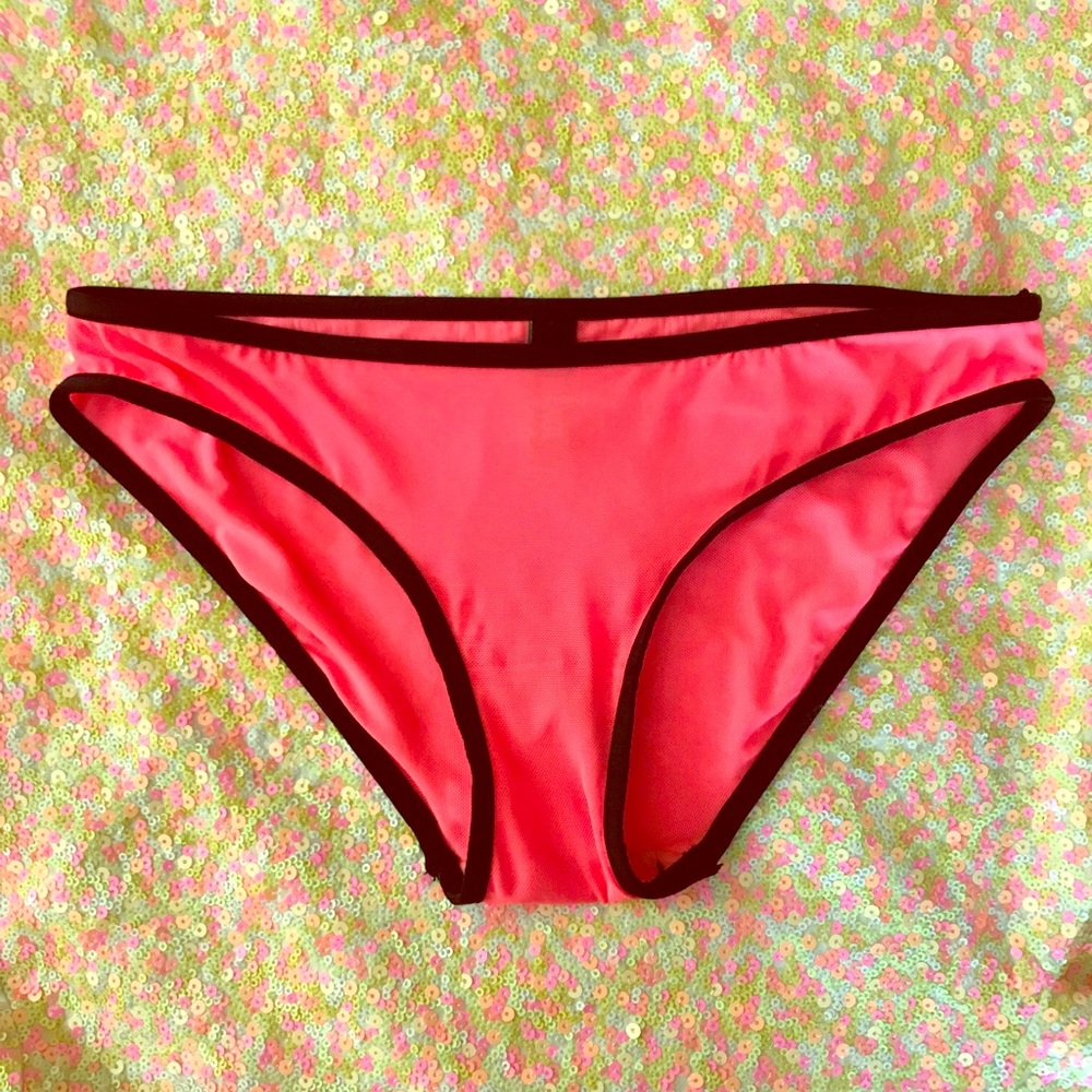 Medium Bikini Bottoms *NEVER BEEN WORN*
